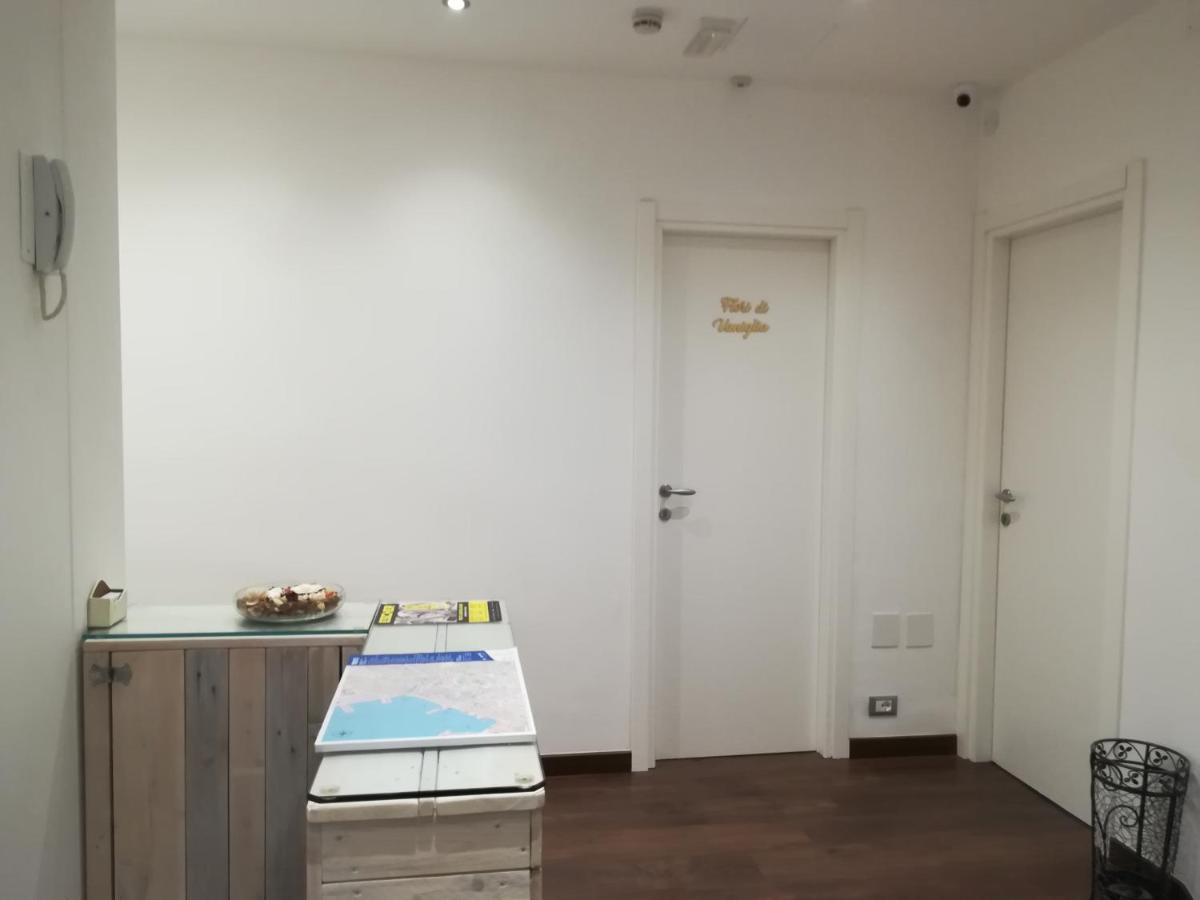 Zenzero & Cannella Boutique Rooms Trieste Exterior foto